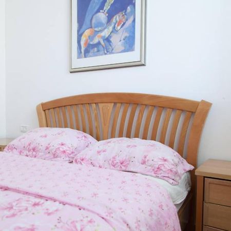 Alona'S Apartments 海法 外观 照片